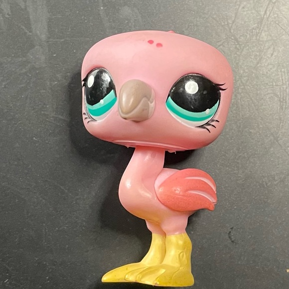 Littlest pet shop # 1023 pink flamingo with yellow feet and blue eyes - Picture 3 of 8